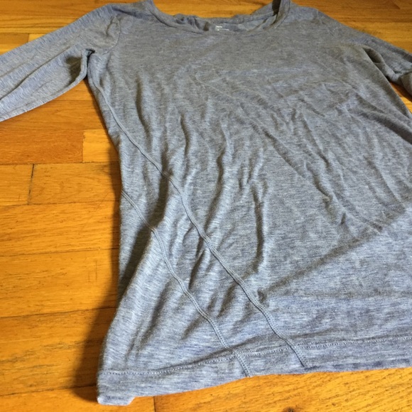 GAP Fit Athletic Top in Purple Heather - Picture 4 of 6